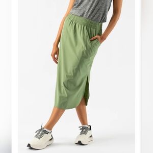 Rabbit Feelin' Fine Skirt XS Green